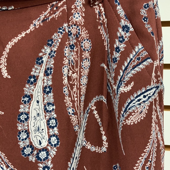 LOFT SKIRT Brown Floral Pattern (Small) - Picture 5 of 7
